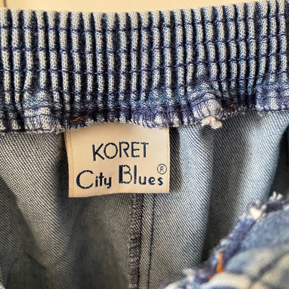 Vintage✨ High Waisted Capri-Length Jeans - Picture 9 of 13